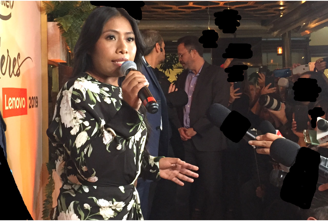 Yalitza Aparicio, es parte de la campaña de «MUJERES LENOVO»