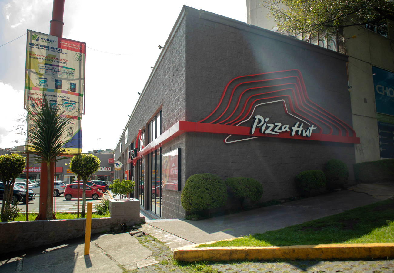 Pizza Hut abre la primera tienda en América Latina