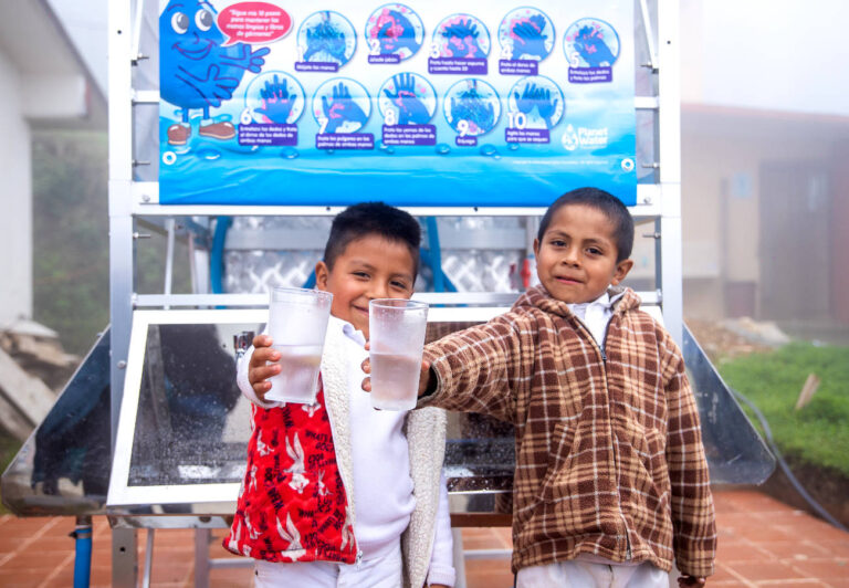Fundación Alsea y aliados brindan acceso a agua potable a poblaciones vulnerables