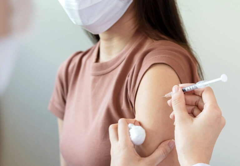 SAN PABLO FARMACIA amplia su oferta de vacunas para toda la familia
