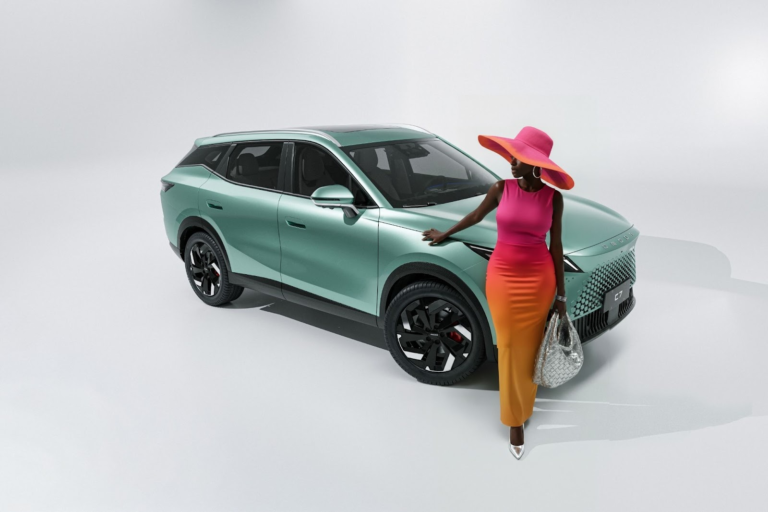 OMODA se integra como Principal Partner de London Fashion Week 2026