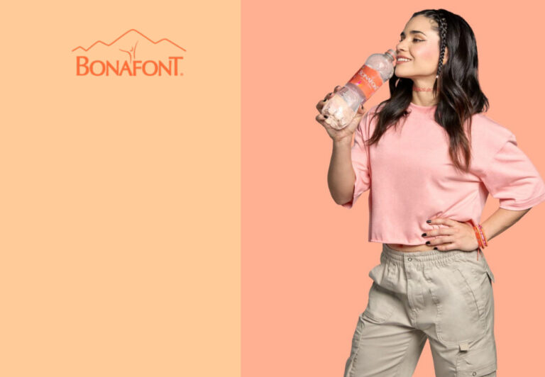 Alana Flores, es Naturalmente Poderosa