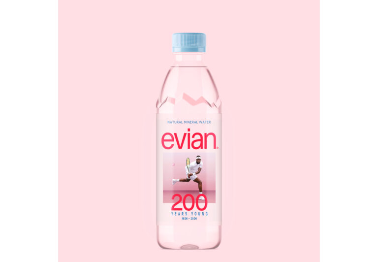 evian México celebra sus 200 años con una edición límitada