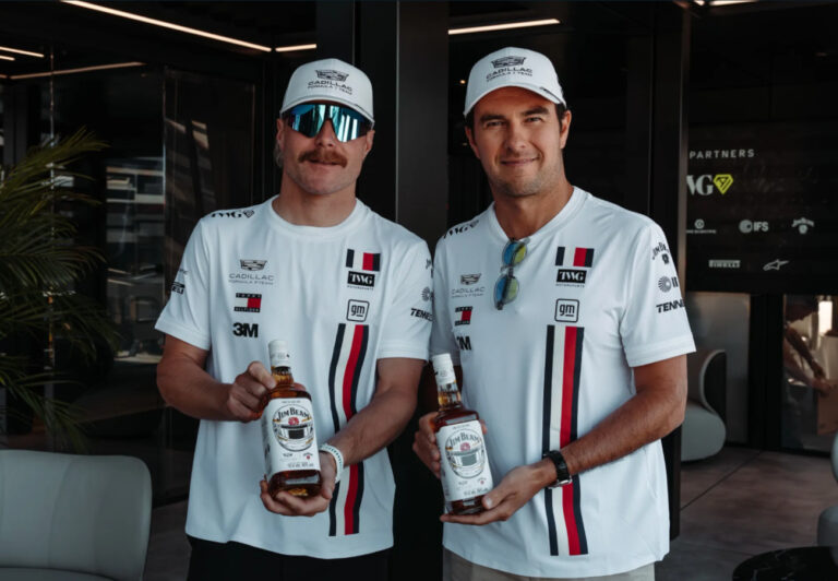 Jim Beam lanza campaña: “Somos 11”, para disfrutar con amigos